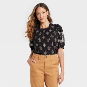 Knox Rose Tops NWOT!!